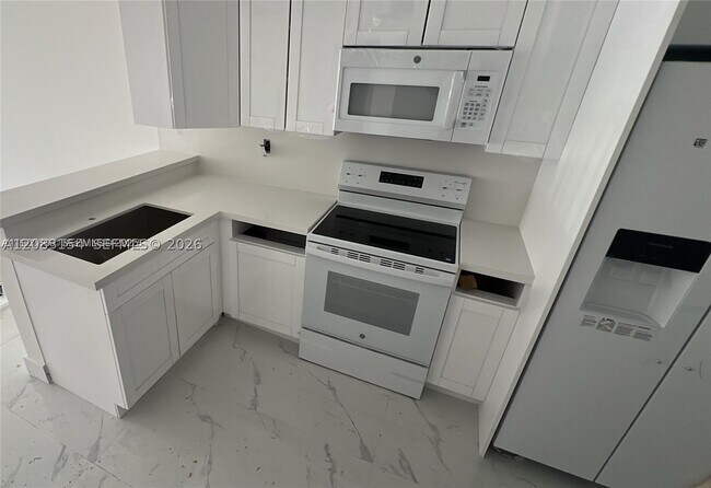 Photo - 1780 NE 191st St Unit 204-2