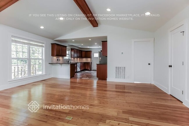 Photo - 609 Eastview Cir