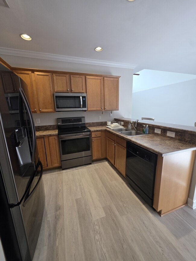 Photo - 1041 Fairway Ln