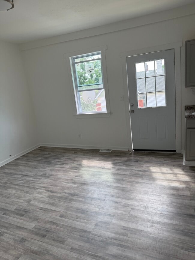 Building Photo - 1800 Grandview Ave Unit 1800 Grandview ave apt 3