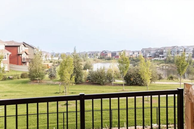 Photo - 4914 Hawthorn Pl SW Unit SI ID1571648P
