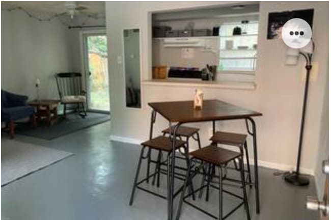 Building Photo - 702 W 22nd St Unit A