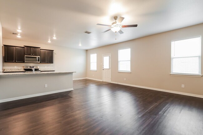 Photo - 3889 Northaven Trail