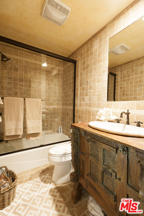 310 Tahiti Way Unit 106