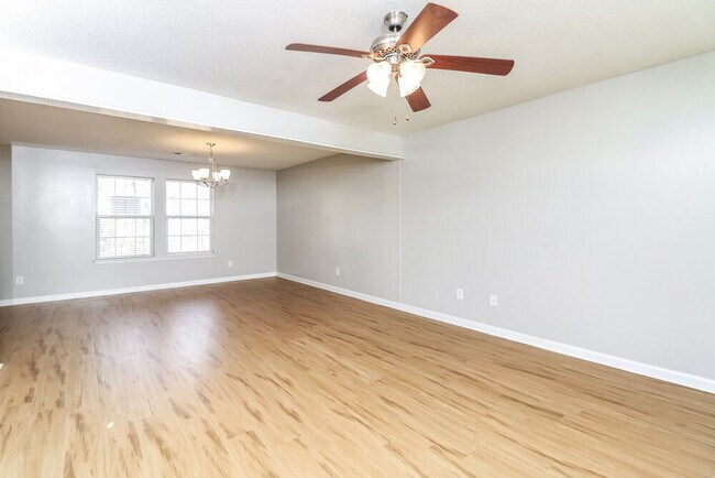 Photo - 7928 Lake Stone Cir