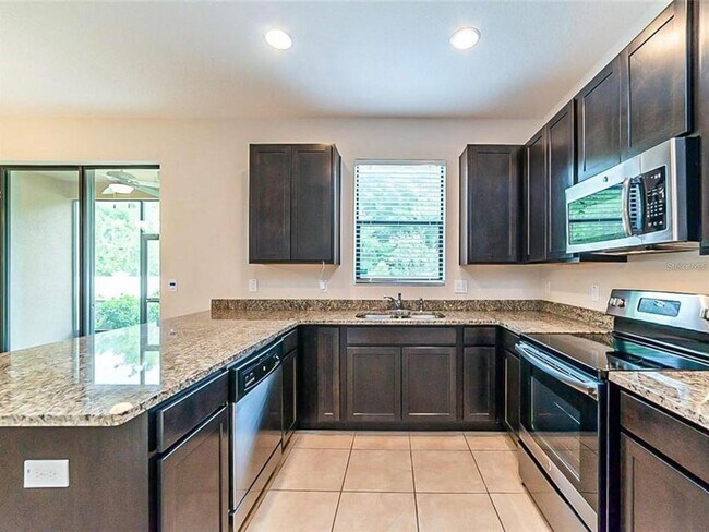 Photo - 2440 Seven Oaks Dr