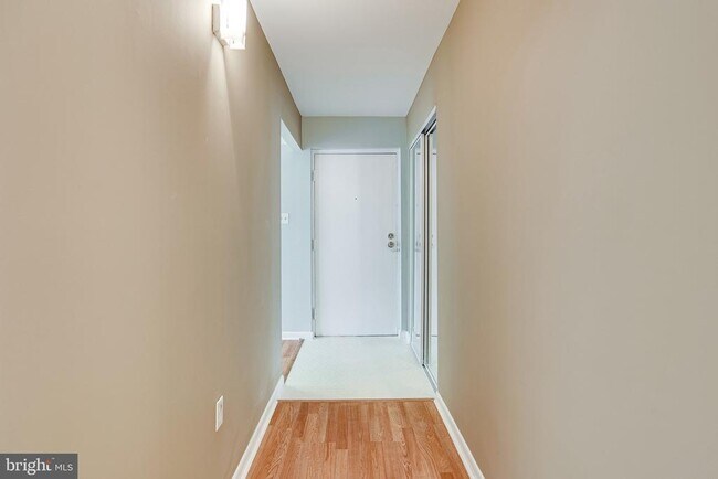 Photo - 2210 Springwood Dr Unit 207
