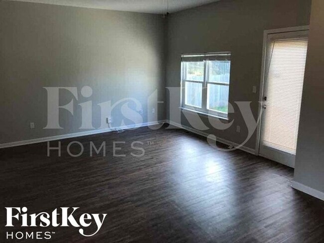 Photo - 1611 Cooper Dr