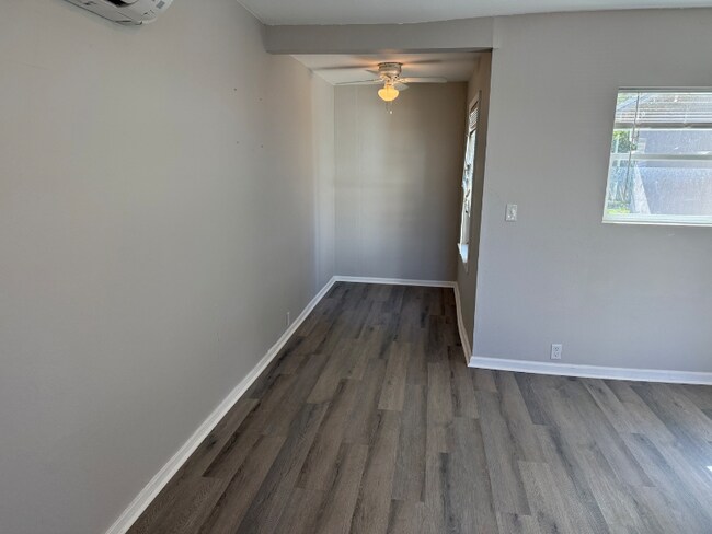 Photo - 1771 School St