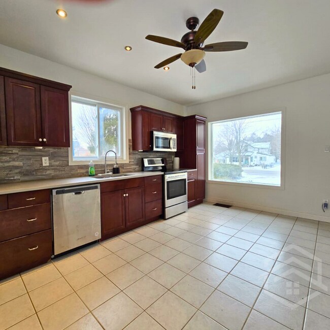 Photo - 3-Bedroom House in Otterville!!