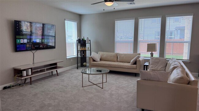 Photo - 4600 Colmar Dr