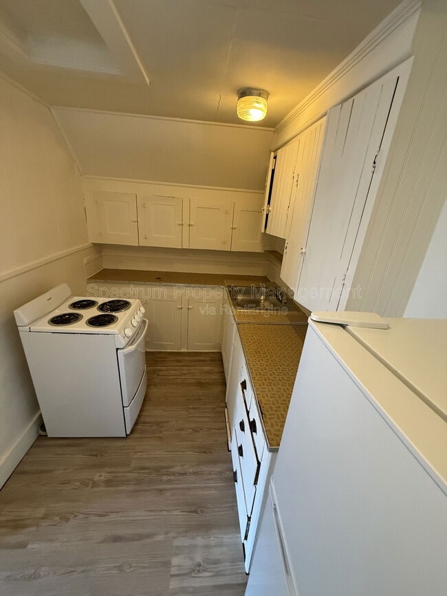 Photo - 40 Pleasant St Unit 5