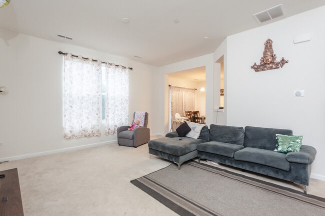 Photo - 1437 Crimson Ln