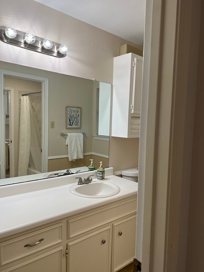 Photo - 2226 Rippling Rill St