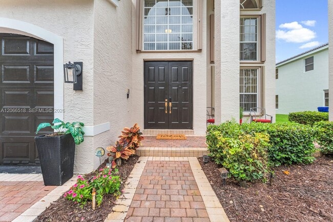 19500 SW 39th Ct