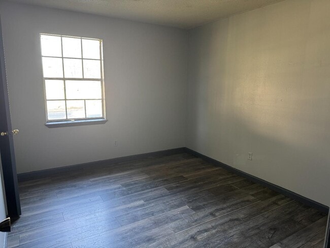 Photo - 2613 12th Ave N