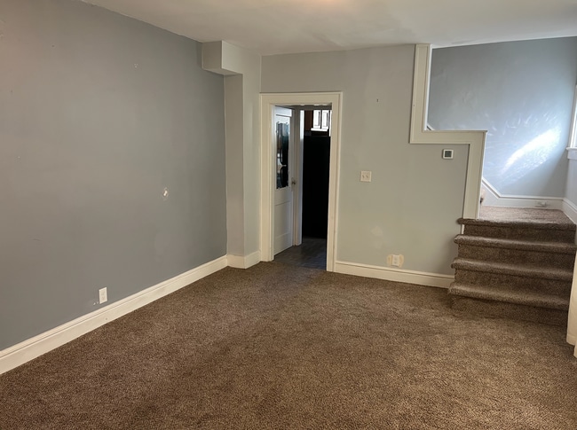 Photo - 212 E Hudson St