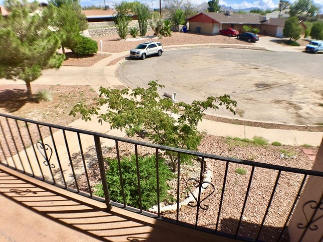 Photo - 6416 Pizarro St