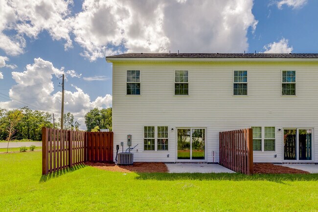 Photo - 93 Belleau Woods Cir