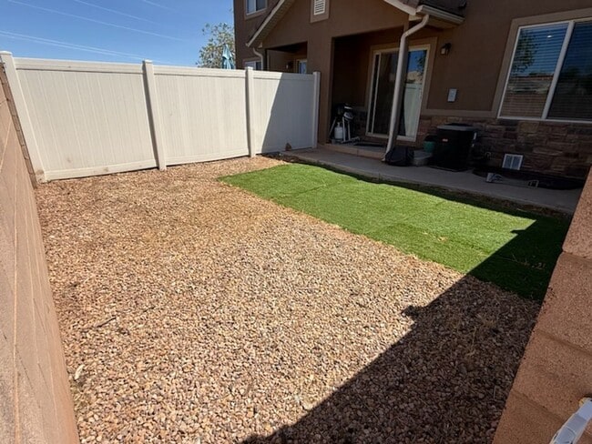 Photo - 3 level Townhome With a Large basement! MOVE IN SPECIAL-$350 OFF FIRST FULL MONTH RENT