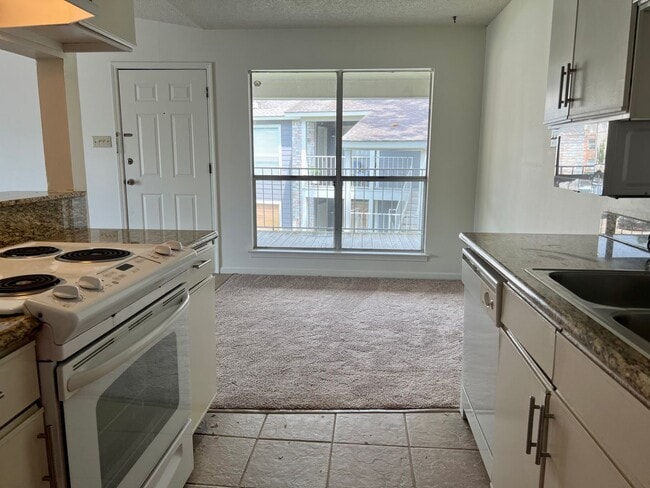 Photo - Spacious 2 BR with great location near LSU and downtown Baton Rouge