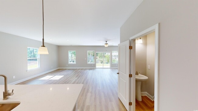 Building Photo - 1016 Moen Lp