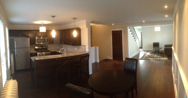 Building Photo - 2726 Colfax Ave S Unit #2