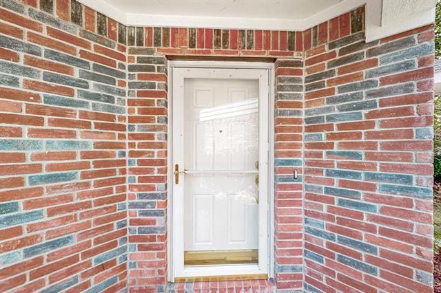 Photo - 321 S Stephanie St