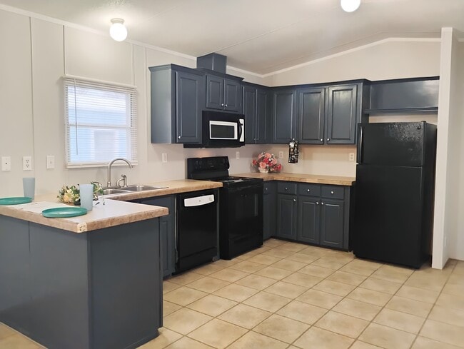 Building Photo - 110 N Michigan St