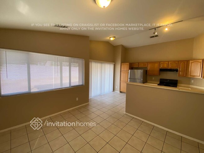 Photo - 5142 W Fraktur Rd
