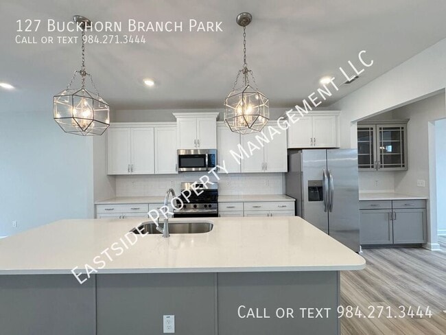 Photo - 127 Buckhorn Br Pk