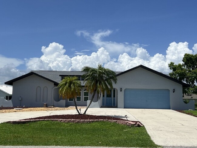 Photo - "3-Bedroom Furnished Retreat in the Gulf C...