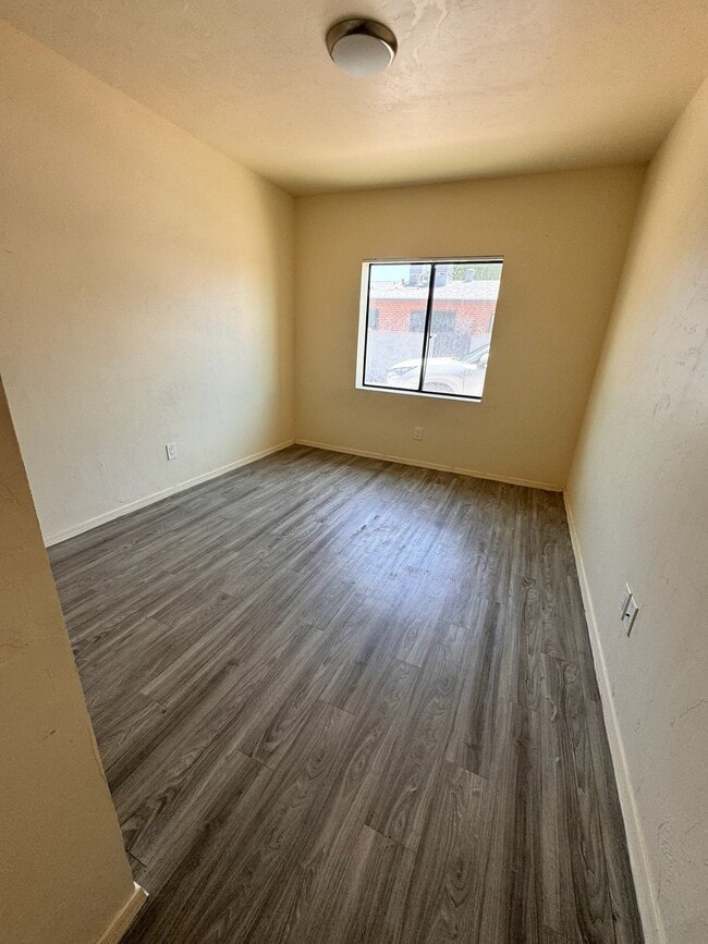 Photo - 4135 E Fairmount St