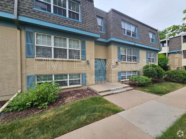 Building Photo - 9430 E Girard Ave Rental