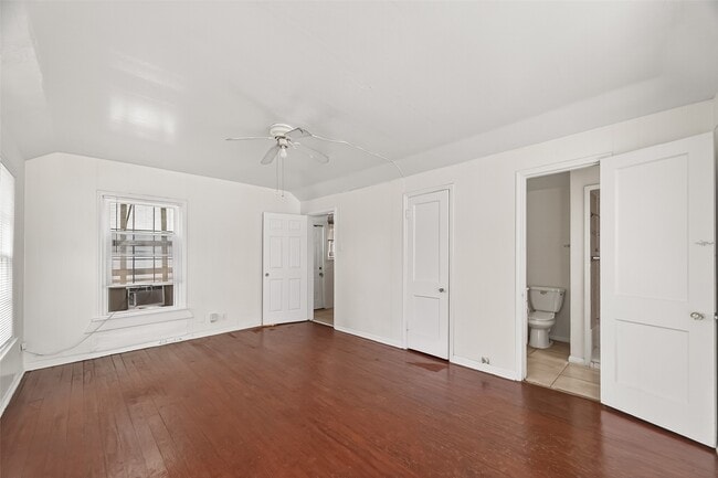 Photo - 4212 Woodhead St Unit B