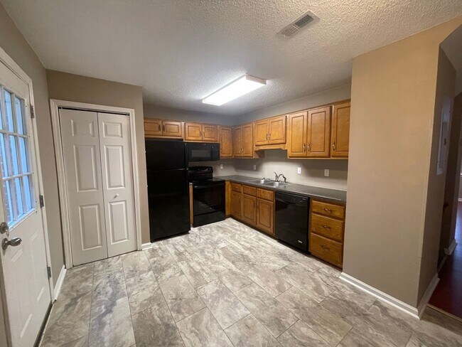 Photo - PRE-LEASING AUGUST 2026!