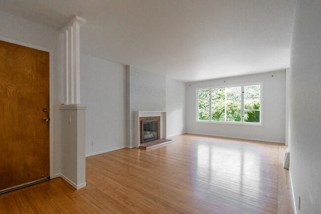 Photo - 127 Starview Way