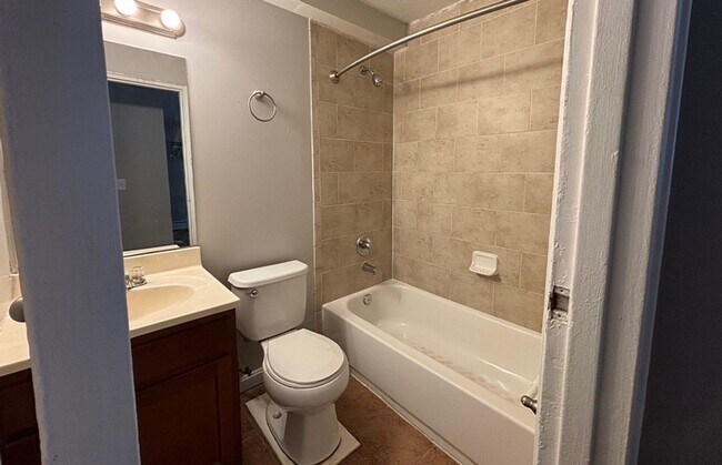 Photo - 550 Lowell Ave Unit 550-04