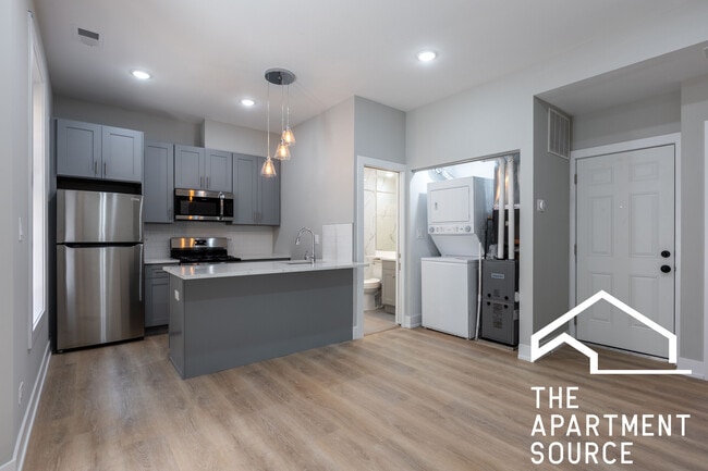 Photo - 423 W Belden Ave Unit 2