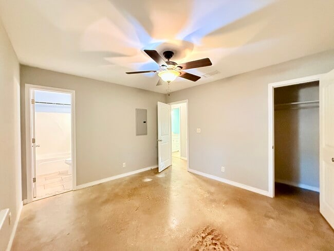 Photo - 17048 Harry Jones Rd