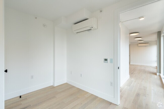 Photo - 56-62 W 125th St