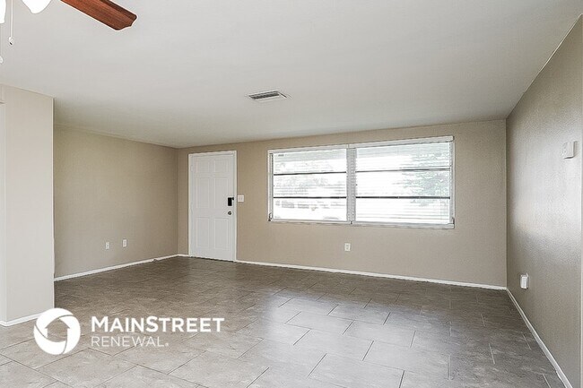 Photo - 11612 Crystal Lake Dr