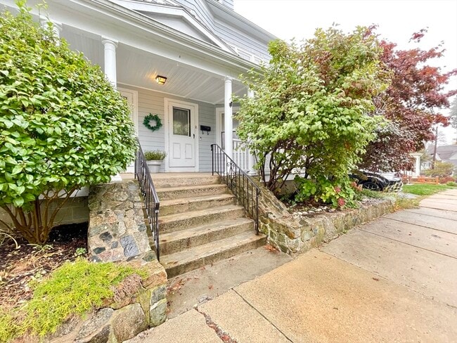 Building Photo - 18 Appleton Ave Unit 18