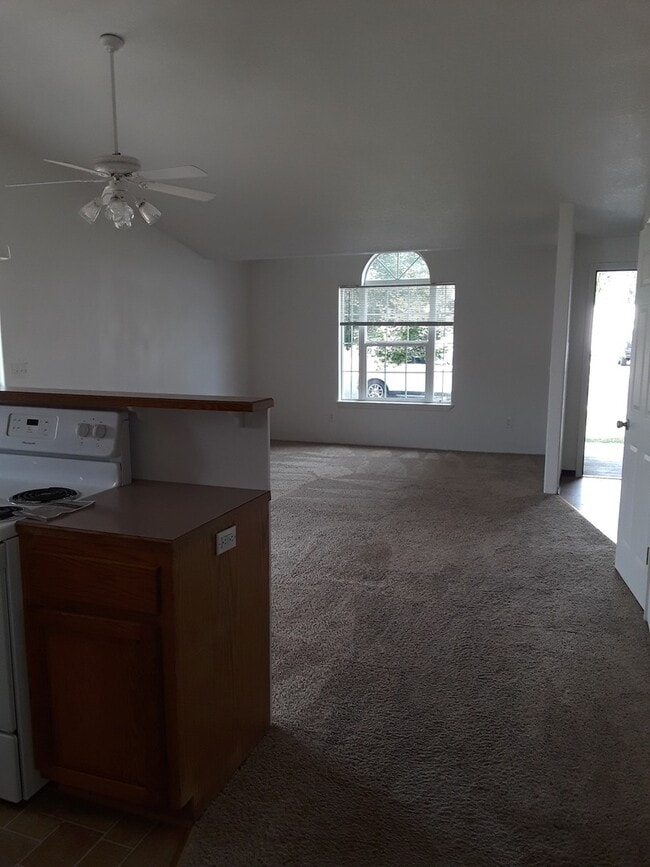 Photo - Cute Duplex Prineville