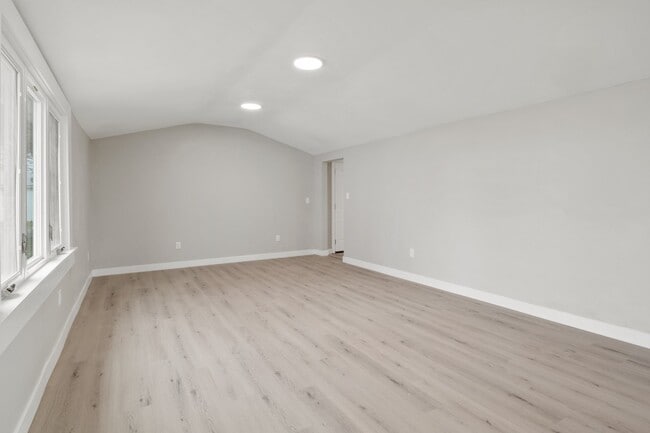 Photo - 3134 N 14th 1/2 St