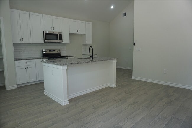 Photo - 9980 Calendar St