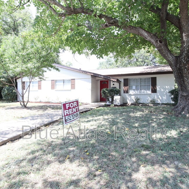 Photo - 3629 Venice Dr House
