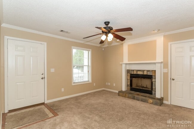 Photo - 1318 N Hampton Dr