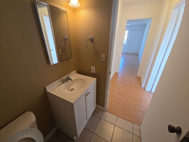 Photo - L. Street Duplex Unit lst1528