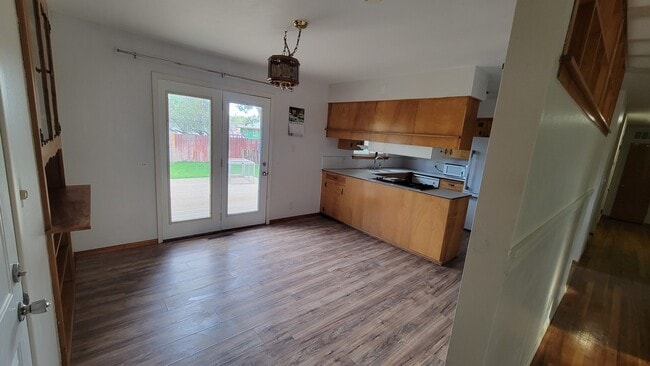 Photo - 1160 Phelps Cir